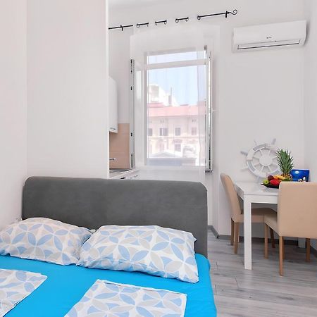 City Studio Market 5 - Rijeka Rent エクステリア 写真